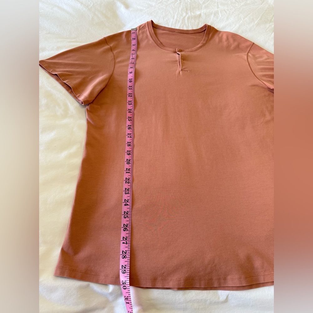 LULULEMON | Men’s XL | 5 Year Basic Short Sleeve Henley Sedona Sunset Golf EUC - Picture 3 of 6